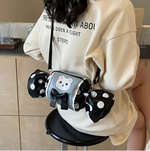 Candy Shape Crossbody Bag Cartoon Bow - Picture 2 of 5